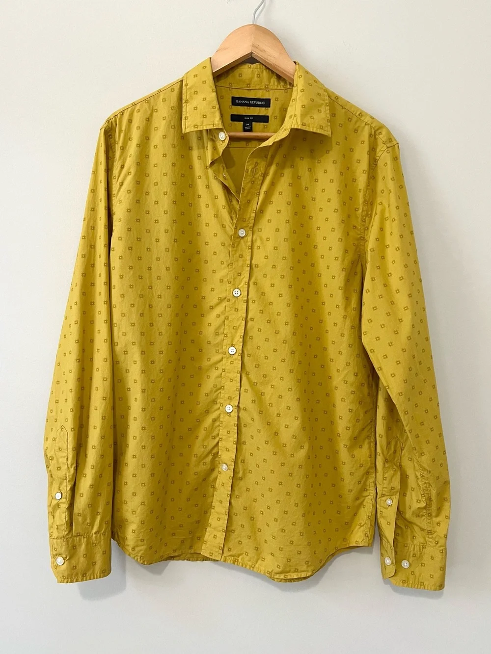 Banana Republic Mens Shirt Medium M Slim Fit Mustard Yellow Geometric Pattern